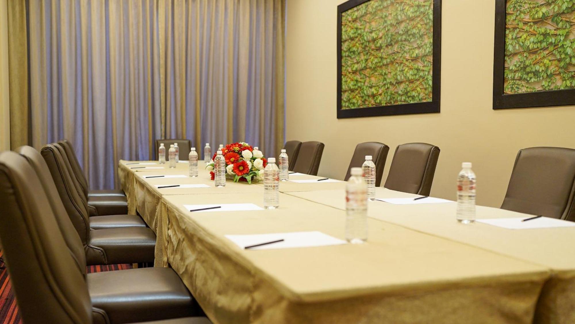 The Guest Hotel & Spa Port Dickson Ngoại thất bức ảnh